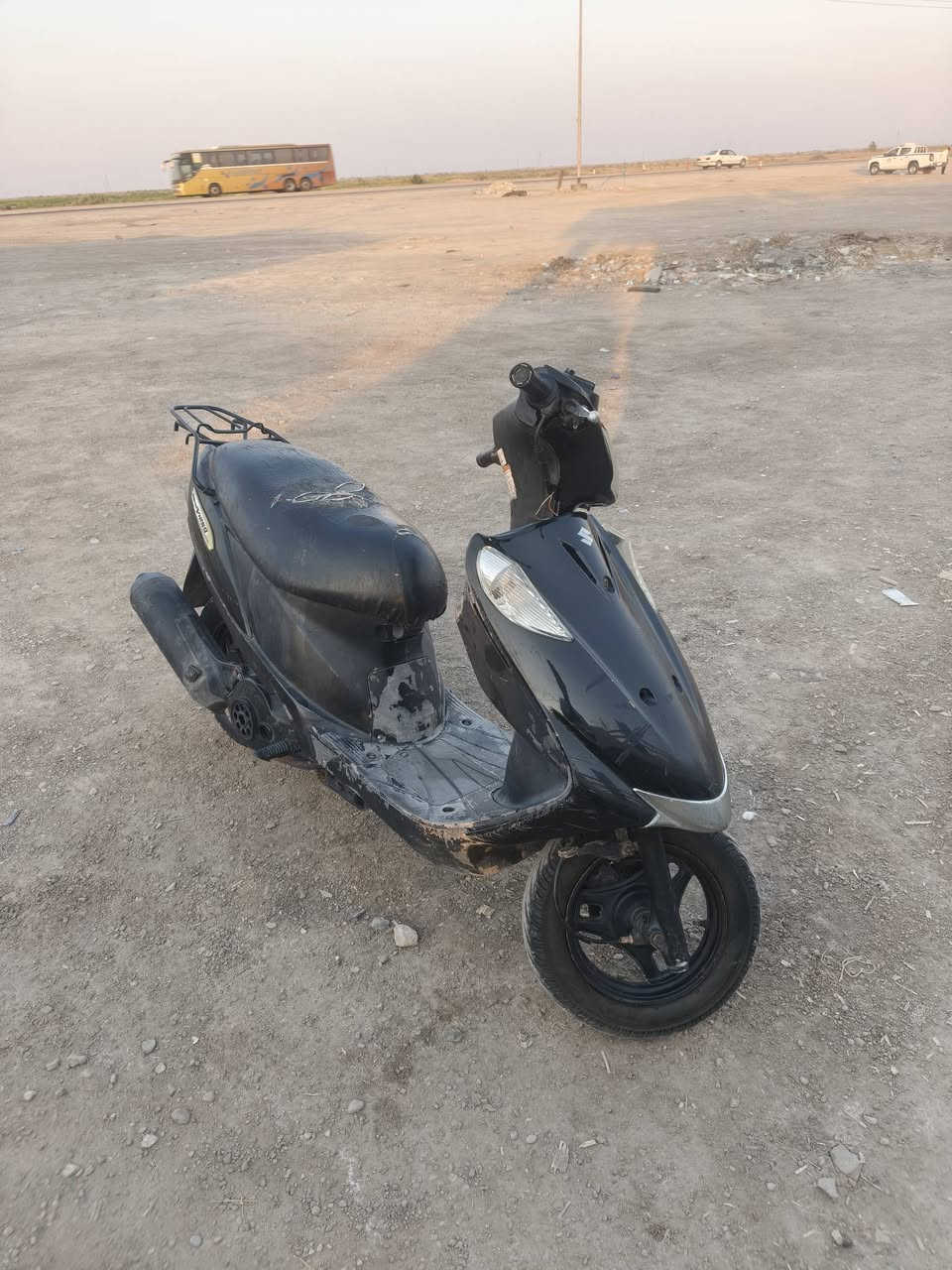 السلام عليكم ادرس ياباني قديم نوزل للبيع كامله وجاهزه مكاني كوت  السعر 400 وبيه مجال قليل للاتصال ***********
