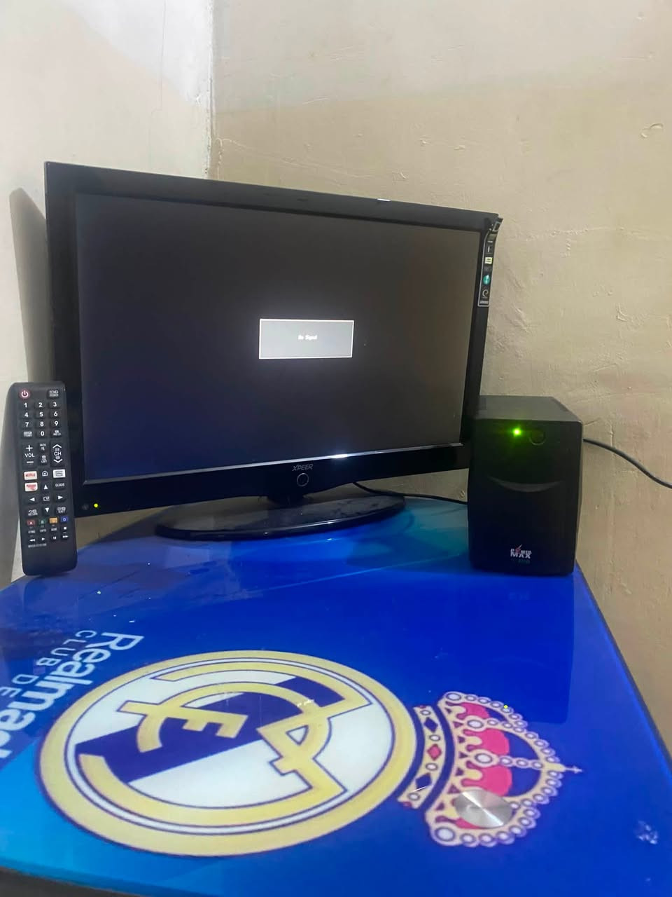 سلام عليكم شاشة كيمنك ‏ترهم ‏للبلي ‏￼ وال ‏PC ‏والحجم 20 بوصة ألوانها حديثة 4K و يو بي إس حجم 850s ￼￼￼ سعر الشاشة 50وال يو بي إس 15 للتواصل متوفر اتصال و واتساب *********** العنوان الدورة شارع 60
