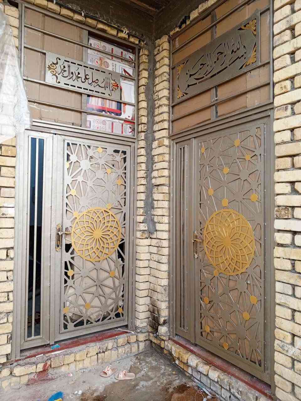 صبغ وتنضيف الشبابيك والأبواب الحديد والمحجرات ***********

