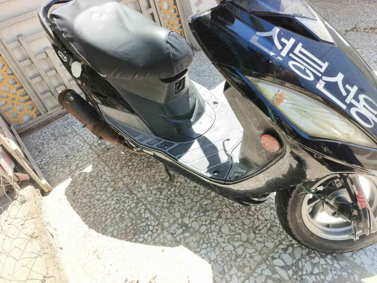 سلام عليكم للبيع فقط
كامكو G5 دراجه بوشه 61 بخاخ رياضة صالنصه رياضي
لايت زنون تخم تاير اصلي جديد فيت بم جديد نظيفه كلش بانزين محسن دهن امزويل شلعه معدل نعومه فول
السعر ٦٢٥ مجال بسيط
العنوان النجف ابوصخير ***********
