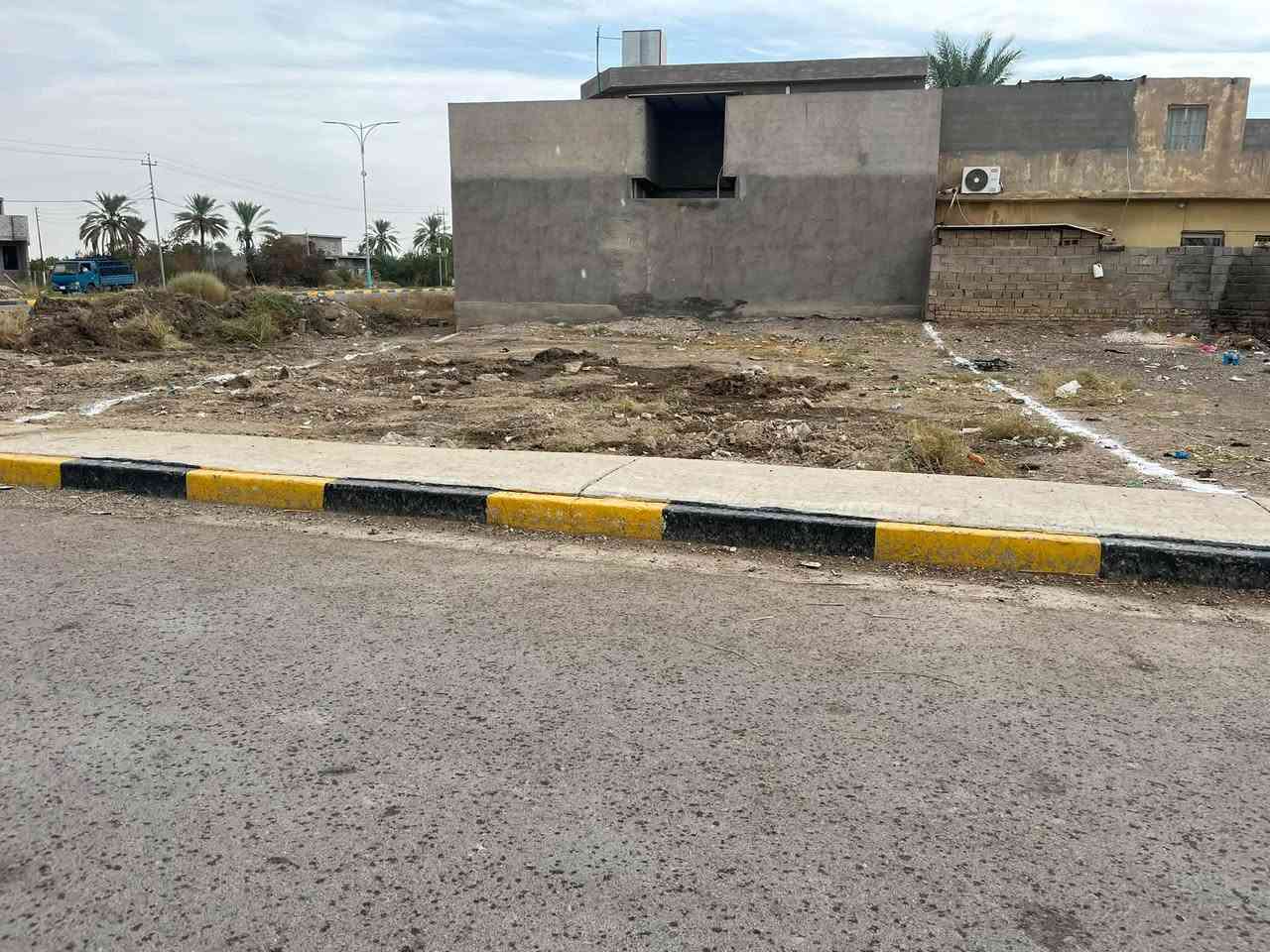 البعنون • ٣٣٨م سند • واجهة ١٣م
