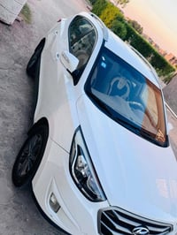 توسان • ٢٠١٥ • باسمي