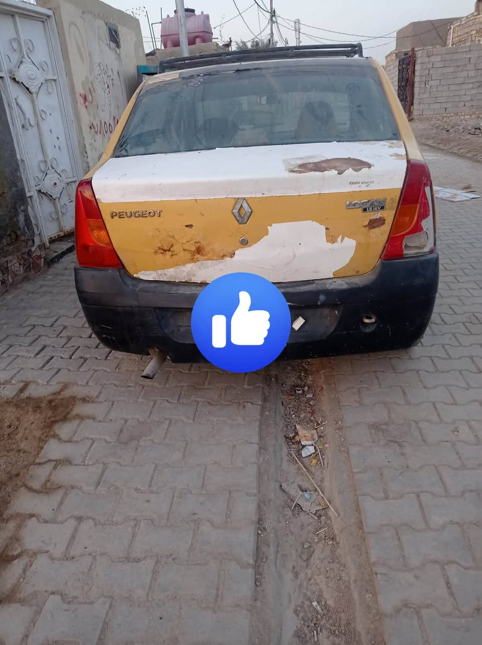 سياره رينو للبيع شغاله بيه صوت بطاله بس بدون راعي بيع السعر 14 وبيه مجال  فقط مكاني دوانيه شاميه ***********
