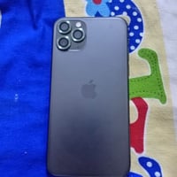جهاز ايفوان ذاكره ٦٤بطاريه ١٠٠بدله وشاشه بدله