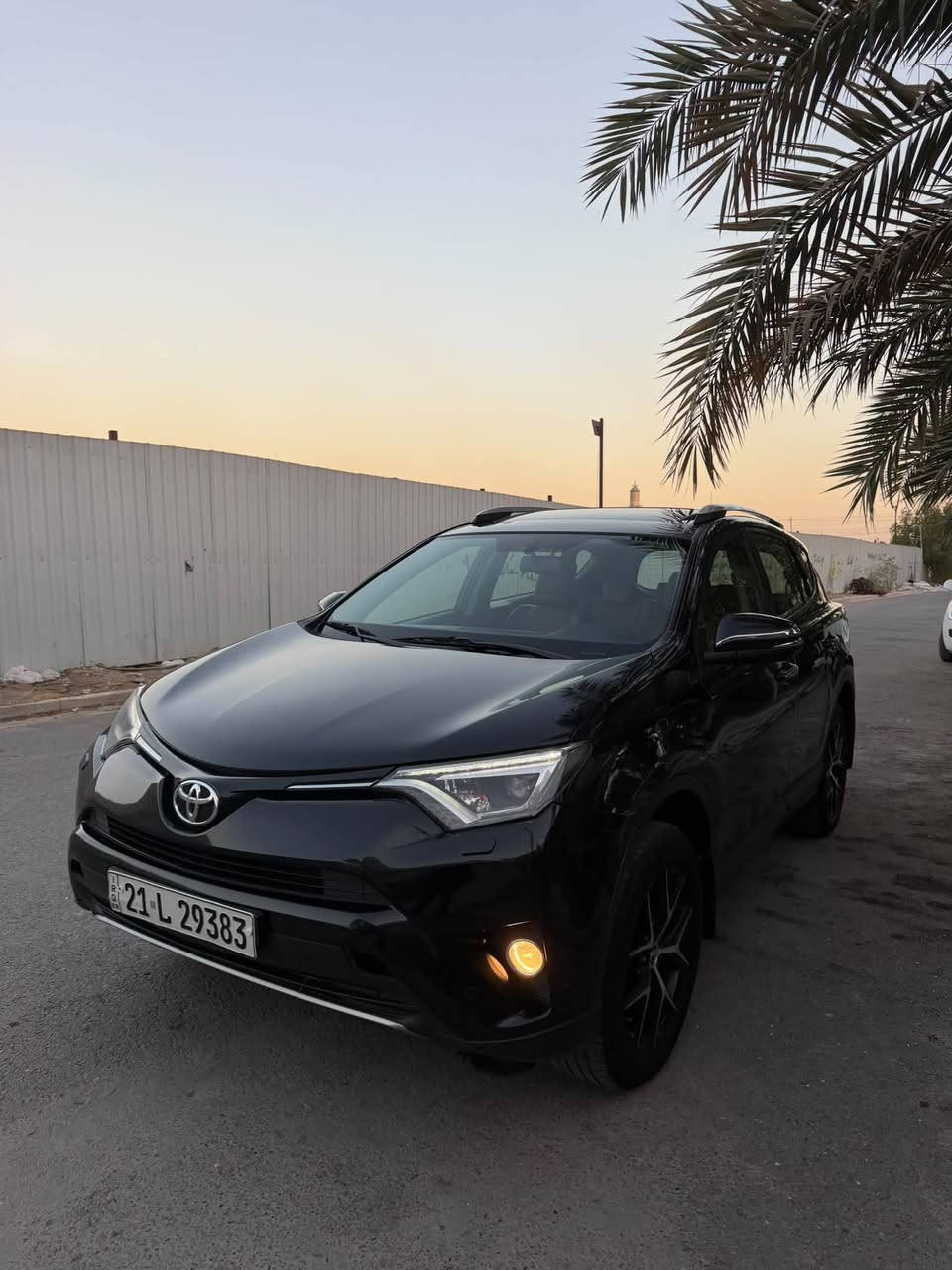 راف فور 2018خليجيه كفاله عامه من الصبغ والبارد عدا الجاملغ الامامي الايسر بي شويه بارد فول مواصفات داخل قيسي وفتحه وبصمه وبعد هواي مواصفات رقم سليمانيه الجديد السعر 188وبيها مجال مكاني السيديه
***********
