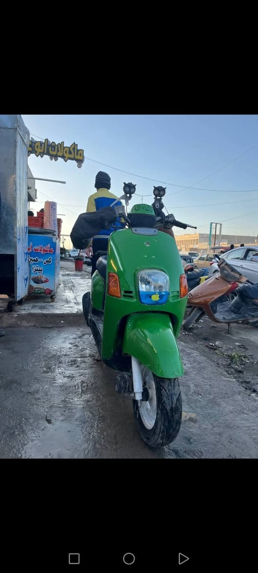 جوم حديد  دراجه متروكه ما اعرف شبيه  اعتقد  بيه بس ولفات  ابيعه ب 350 وبيه مجال فقط مكاتبه اكاتب   مو تجيني تكلي شبيه مابيه جوم حديد  الاستفسار اتصال ***********
