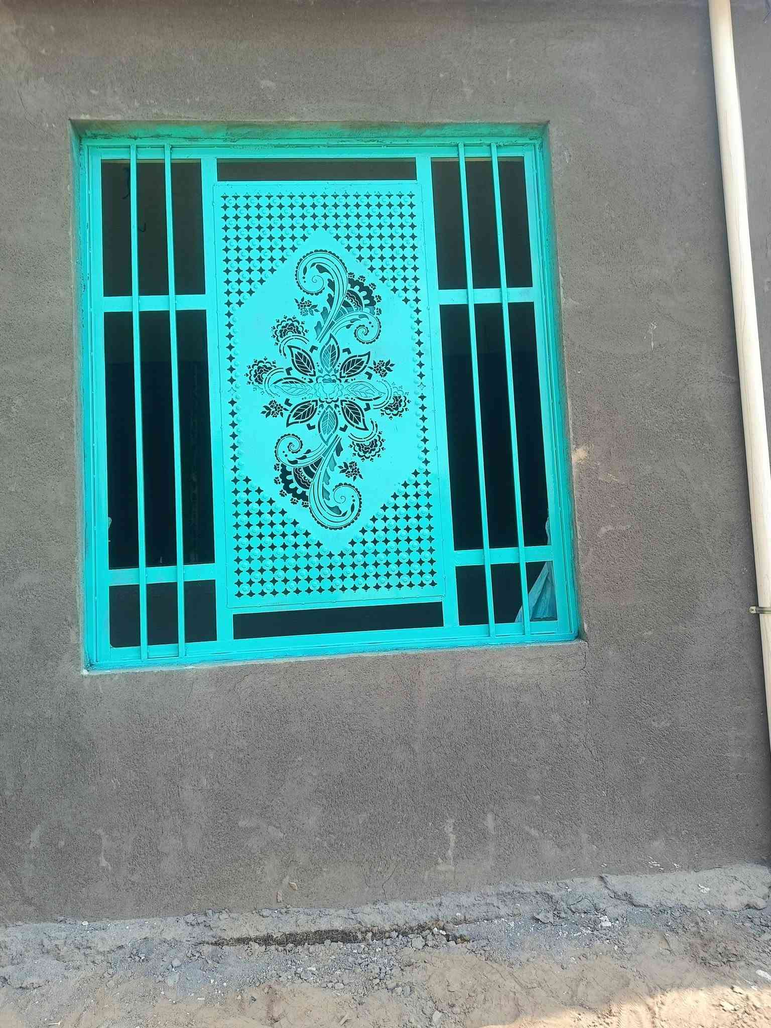 اشتغل صبغ كرسته وعمل شغل نضيف منتاز  واسعار مناسبه
