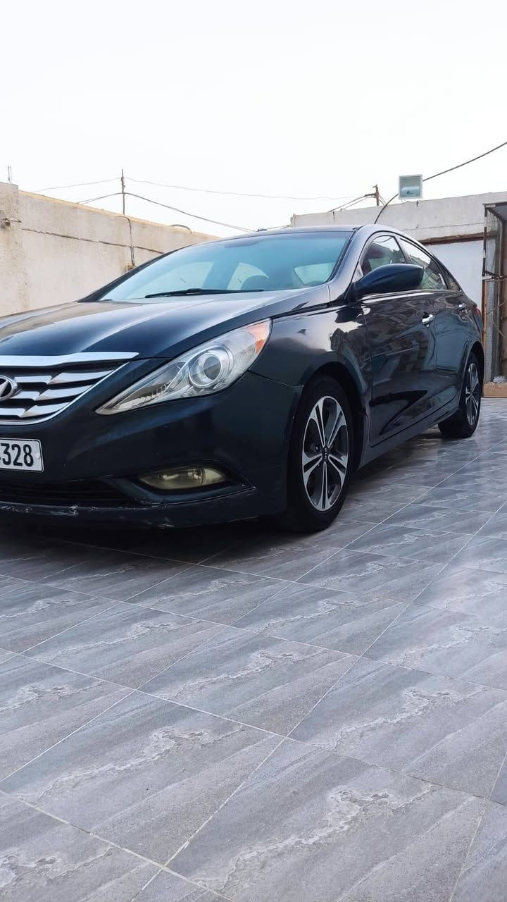 سوناتا موديل 2012 وارد امريكي فول ماعدا الفتحه ضررها چاملق امامي تحويل مباشر
السياره مكانها الناصريه 

السعر 93 وبي مجال 

***********
