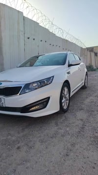 كيا اوبتما مديل ٢٠١١ خليجي مكفوله   من الفتح وصبغ وطخات السياره جديده ...