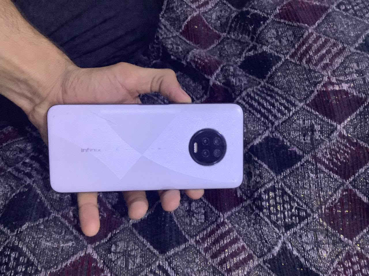 نوت 7 جهاز نضيف
ذاكره 128 
سيم صوت كامرات كله شرط شغال 
سعر 80
وتساب ***********

