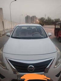 نيسان سني موديل 2019 ماشيه 120 الف لبيع او مراوس ب كورلا 24 /25  الاتص...