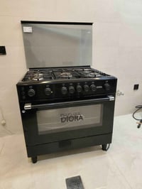 مكلف بالنشر التواصل عالرقم  طباخ 5عيون ماركة ديورو نظيف جدا شغال كامل ...