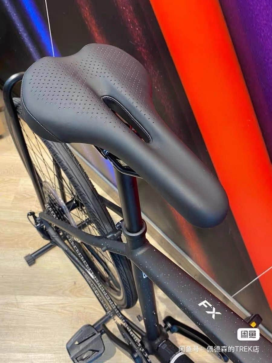 Trek fx 2 stepover gen 4 2026
متوفر ( احدث اصدار )

المواصفات:

1️⃣Wheels : Bontrager Connection

   Drivetrain Shimano CUES, 9-speed

2️⃣Brakes : Tektro Hydraulic Disc

3️⃣Fork : FX Alloy

4️⃣Frame : Alpha Gold Aluminium

5️⃣Frame Style : Stepover

6️⃣Handlebar : Bontrager Alloy

7️⃣Tyres : Bontrager H2 Comp

8️⃣Weight : M - 12.10 kg / 26.68 lbs

العنوان : بغداد 

هاتف : ***********
