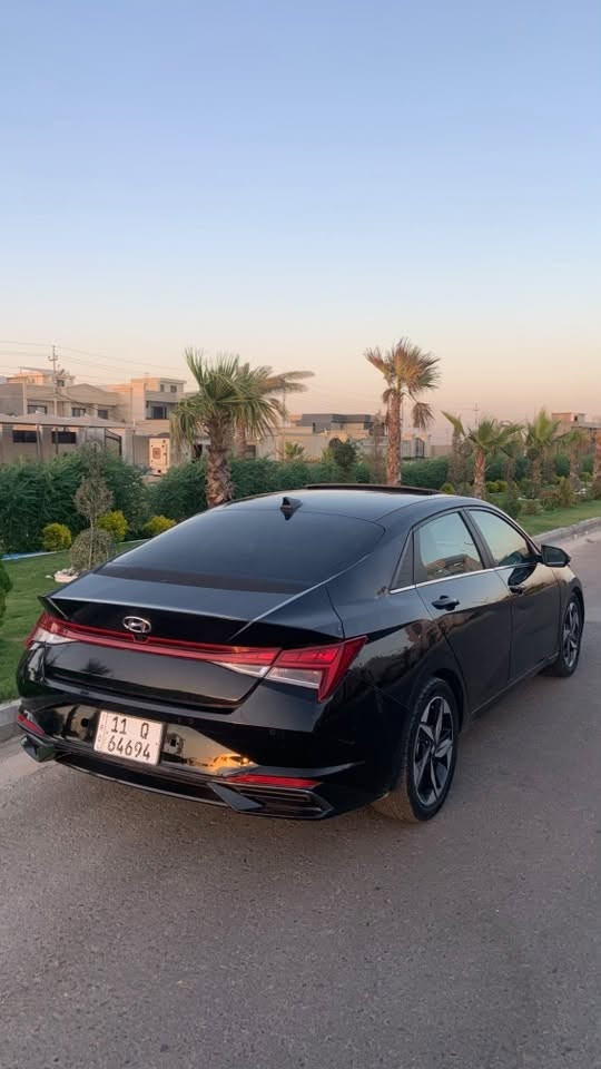 السلام عليكم
للبيع 

Hyundai Elantra

موديل 2023

وارد امريكي هايبرد

فول مواصفات 1/1

كشنات ابيض جلد

كشنات تدفئه تبريد

كشن السايق كهرباء

تحكم ستيرن جهتين

تحديد مسار

مثبت سرعه 

رادار امامي وجانبي

هاند بريك بصمه

اوتو هولد

3 وضعيات قياده

شاشه متصله

شحن لاسلكي

بصمة تشغيل

بصمة ابواب

تشغيل عن بعد

فتحة سقف

بك لايت لد

حساسات امامي وخلفي

ماشيه 63 ميل

السعر 129 وبيها مجال

وصور الحادث بلمنشور

رقم بغداد بأسمي 

مكاني بغداد حي الجهاد

للأستفسار ***********
