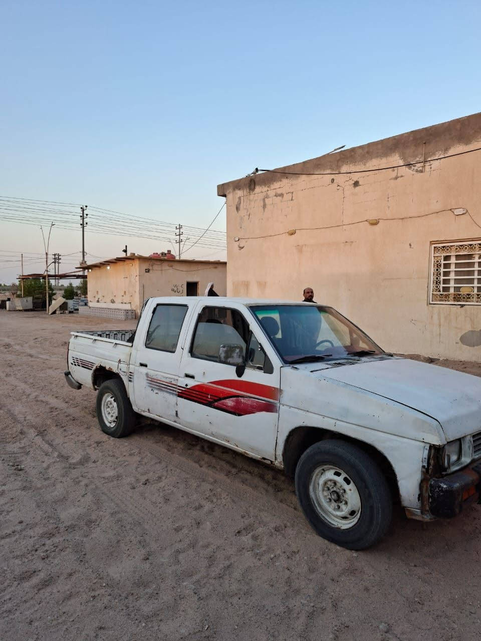بيكم نيسان موديل ٩٣ محرك ثري واي جمره رقم بصره سنويه غير منتهيه لاستفسار *********** مكان البصره
