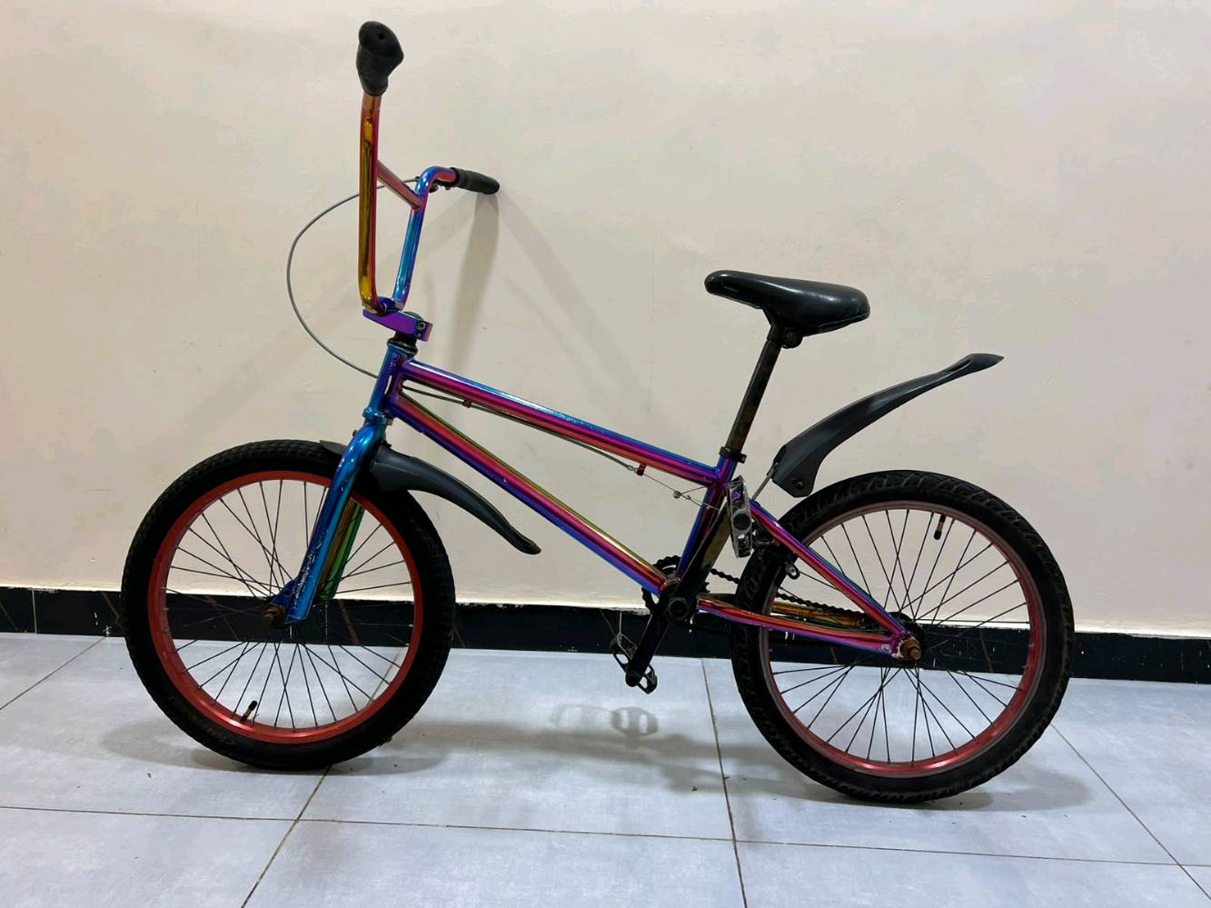 بايسكل BMX مستعمل صناعة أمريكية العنوان بغداد المشتل فرع مكوى الحاج 
