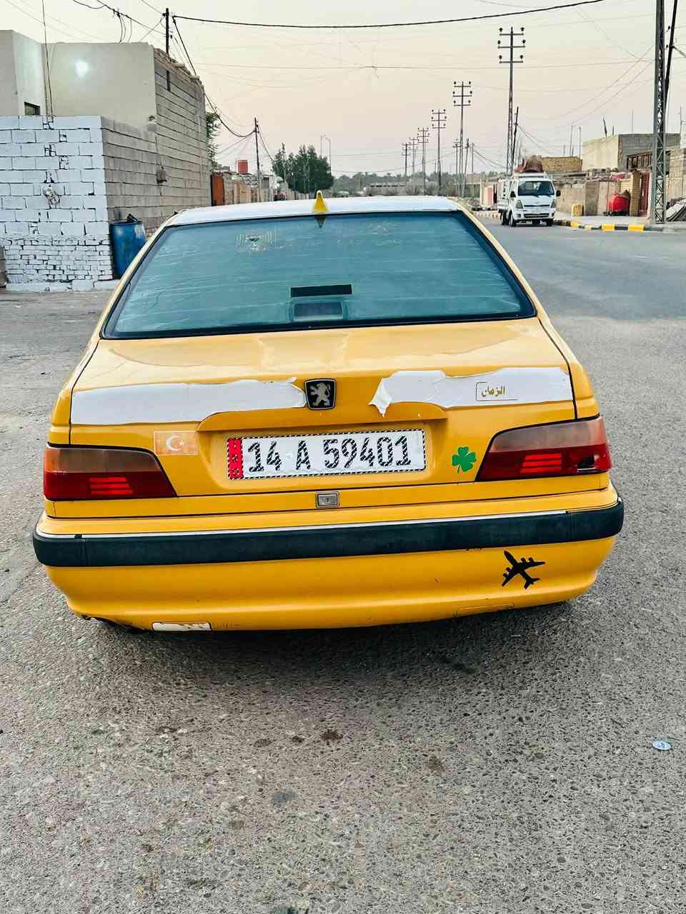 سلام عليكم بيجو موديل 15 سياره حلوه وجاهزه مكينه كير  حداديه كشره تخبل سنويه جديده 31 رقم نكليزي مصفره هيئه غرامات الف ماعليه مكاني العماره السعر 31 وبيه مجال ***********
