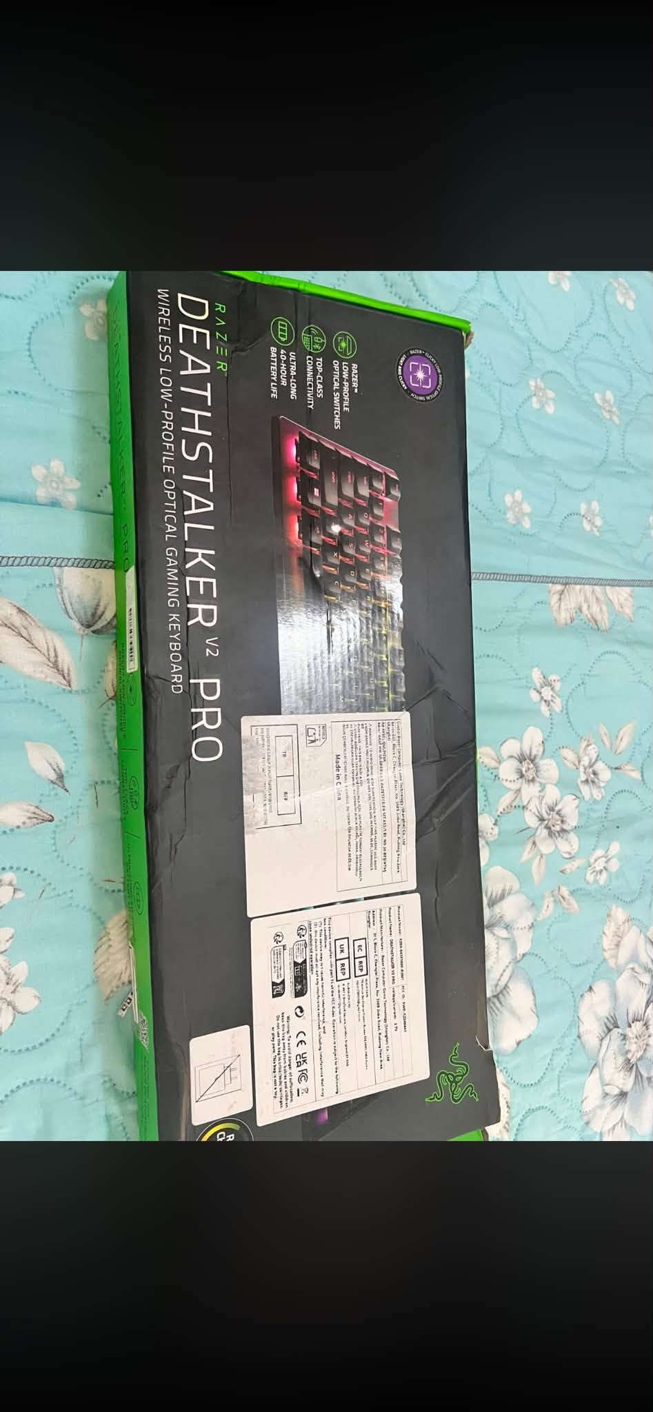 كيبورد من شركة azer DeathStalker V2 Pro للبيع للاستفسار الاتصال على هذا مراسلة الرقم *********** السعر 200الف

