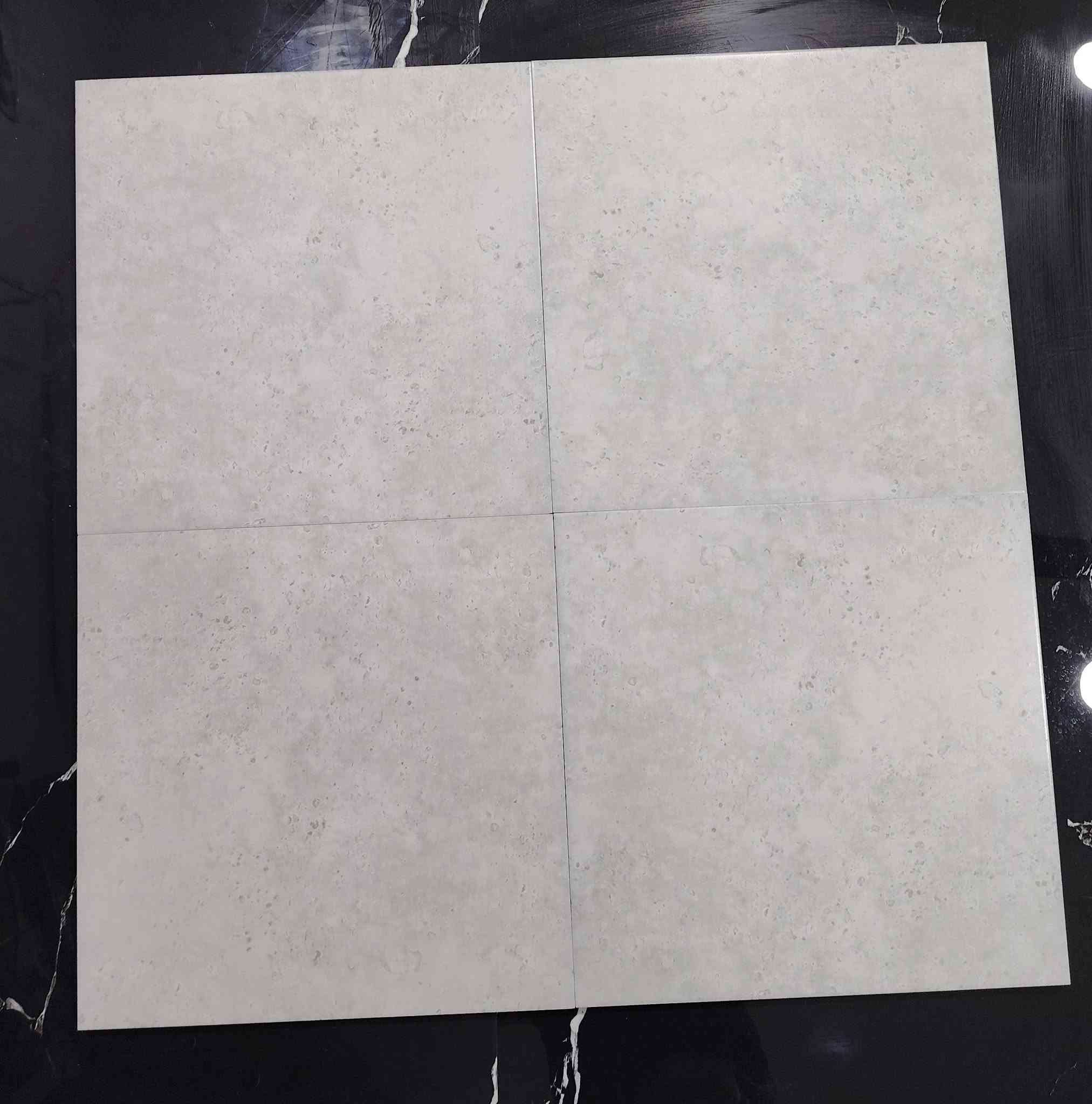 🔥 وصل حديثاً | بورسلين 40×40 🔥
📐 المقاس: 40×40
💪 نوعية ثقيلة وممتازة
🇮🇷 منشأ إيراني
✨ جودة مناسبة للاستخدام والمشاريع

💰 سعر مناسب جداً ومنافس
🏪 أسعار خاصة للمعارض
👷 أسعار خاصة للمقاولين والكميات

📦 الكميات متوفرة
📲 للاستفسار عن السعر والعروض والكميات، راسلنا على الخاص.

الحسني لتجارة السيراميك والبورسلين
🤝 أسعار جملة | جودة | تعامل مباشر

***********
***********
