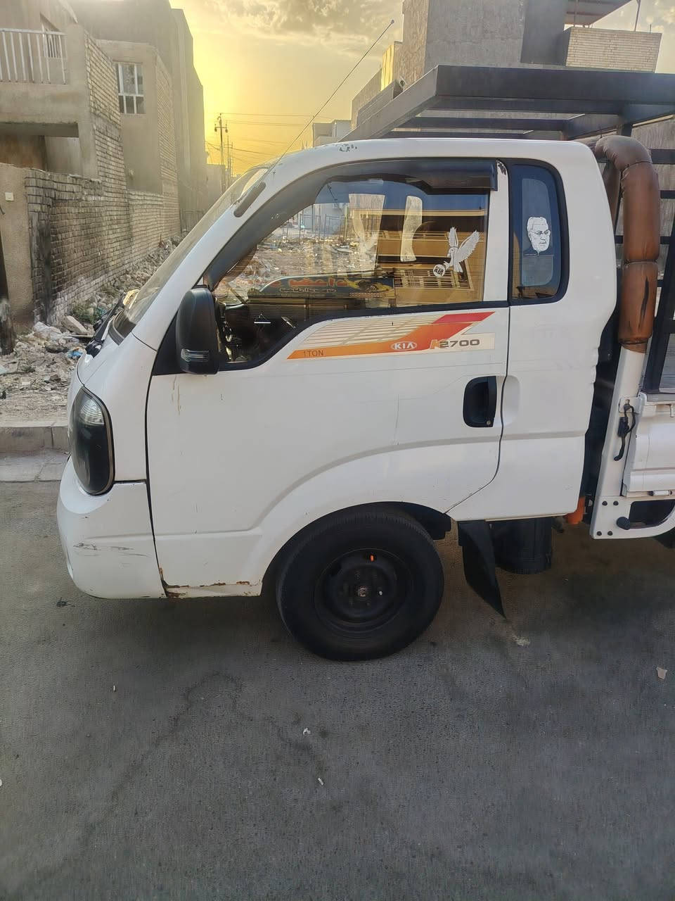 السلام عليكم من رخصه مدير الكروب كيا حمل موديل 18 رقم واسط حداديه زييره  كير خير من الله تايرات نص عمر محرك بي صرف قليل مكان السياره بغداد  الاتصال على الرقم *********** السعر المطلوب 108

