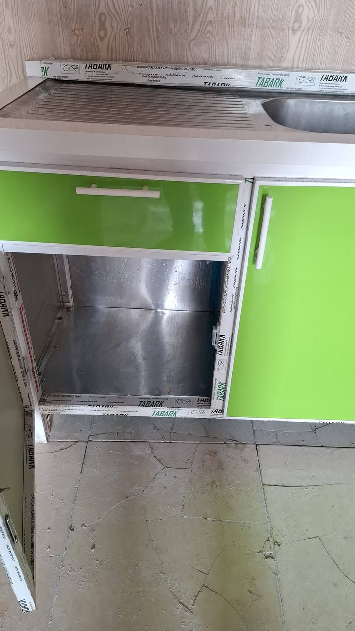للبيع سنك متره ونص اخو الجديد السعر ١٢٥ الف اتصال أو واتساب 
***********
***********
