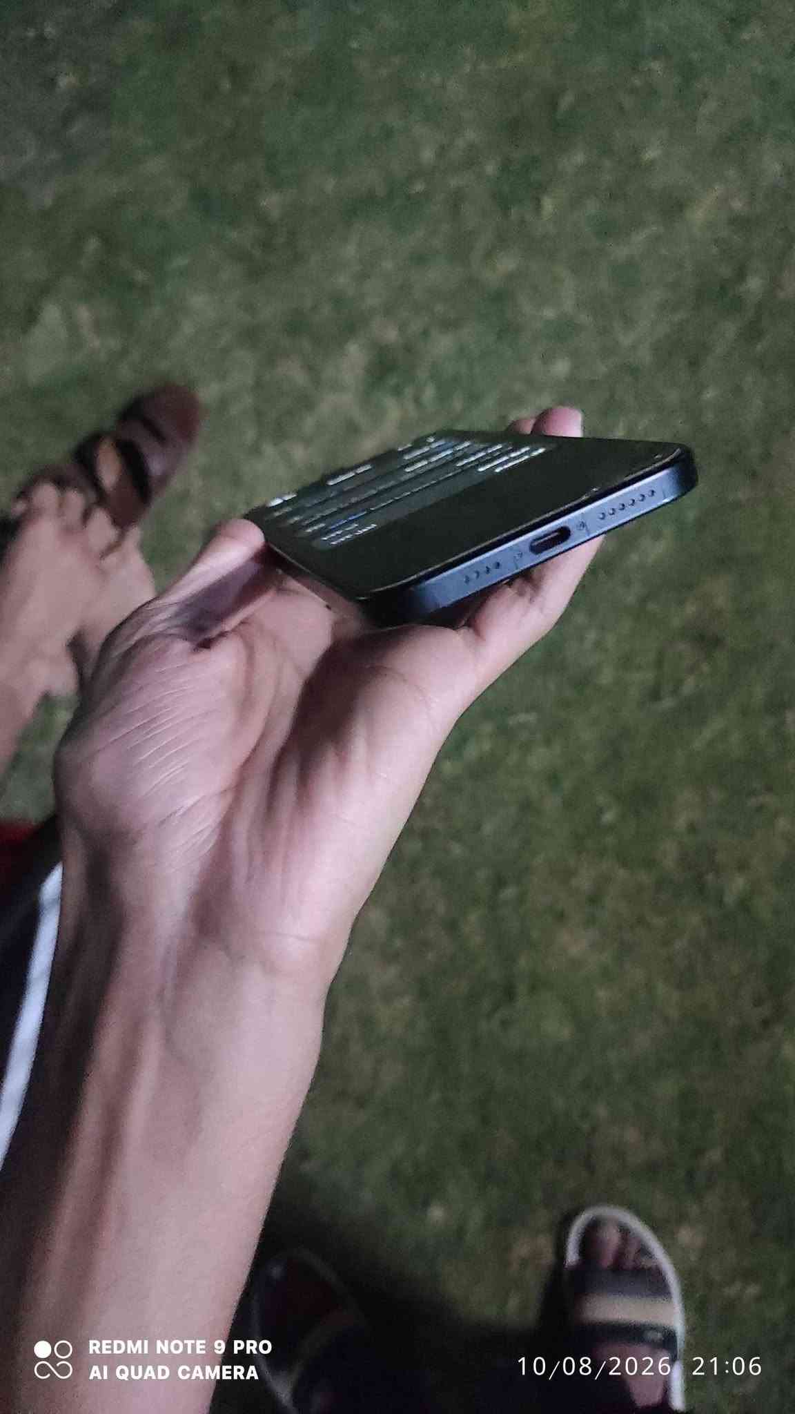 ايفون 15 بلس • ١٢٨ • بطارية ٩٠٪