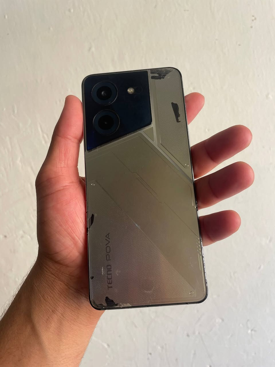 السلام عليكم وحش 👾 العاب شحن 4 ايام بلحشن 
 📱 Tecno POVA 5
ببجي 60 فريم 
💾 التخزين: 256GB
🧠 الرام: 8GB + 8GB افتراضي = 16GB
⚙️ المعالج: MediaTek Helio G99
📺 الشاشة: 6.78 بوصة FHD+
🔄 التحديث: 120Hz
📸 الكاميرا الخلفية: 50MP
🤳 الأمامية: 8MP
🔋 البطارية: 6000mAh
⚡ الشحن: 45W
🔊 ستيريو مع DTS
🎮 مناسب للألعاب تصوير 2k سعر
ب170 بي مجال شعندك مراوس نزل 
***********
