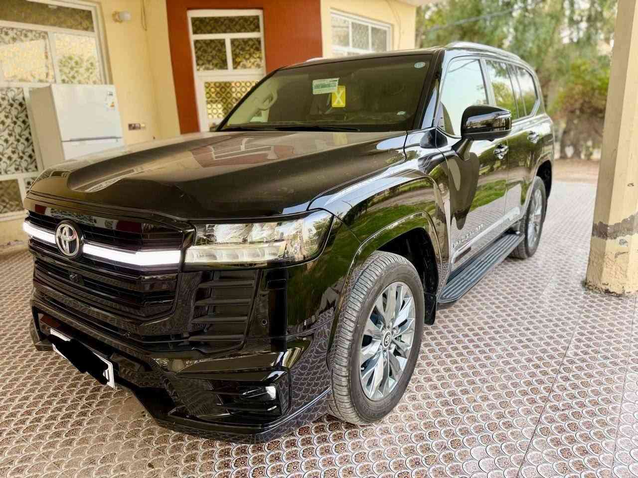 ملاحظه اني مكلف بلنشر السلام عليكم للبيع لاندكروزموديل 2023 تكمه وسنويه ساز باب اول  رقم اربيل بسمي مكفول كفالة عامه من صبغ وتبديل وفتح
جديدة معنى كلمة 
فول موصفات 1/1 
بصمه تشغيل 
بصمه أبواب لمس 
تشغيل عن بعد 
فتحه سلايت
كشنات ثنين كهرباء 
كشنات جلد 
زراكات 
مري شفط 
مطفايه حريق 
خمس كامرات 360 درجه 
8ايرباك 
سبعه راكب 
ثلاث قطع تبريد 
محرك 6v/4000
حساس امامي 
حساس الامامي 
سبير منازل 
وباقي موصفات ساز معروفه 
ماشيه33 الف  حقيقي 
سعر (630)
الاستفسار اتصل على الرقم ***********
مكان السيارة بابل ملاحظه اني مكلف بلنشر
