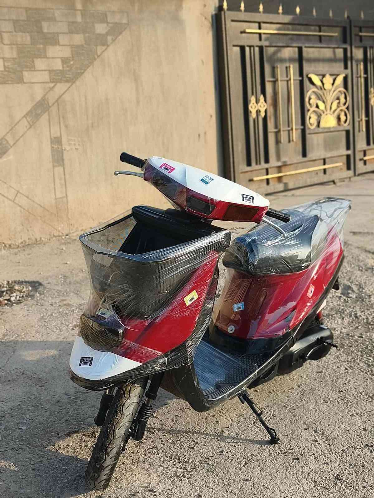 ياماهه • سلف كهربايت • لايت زينون
