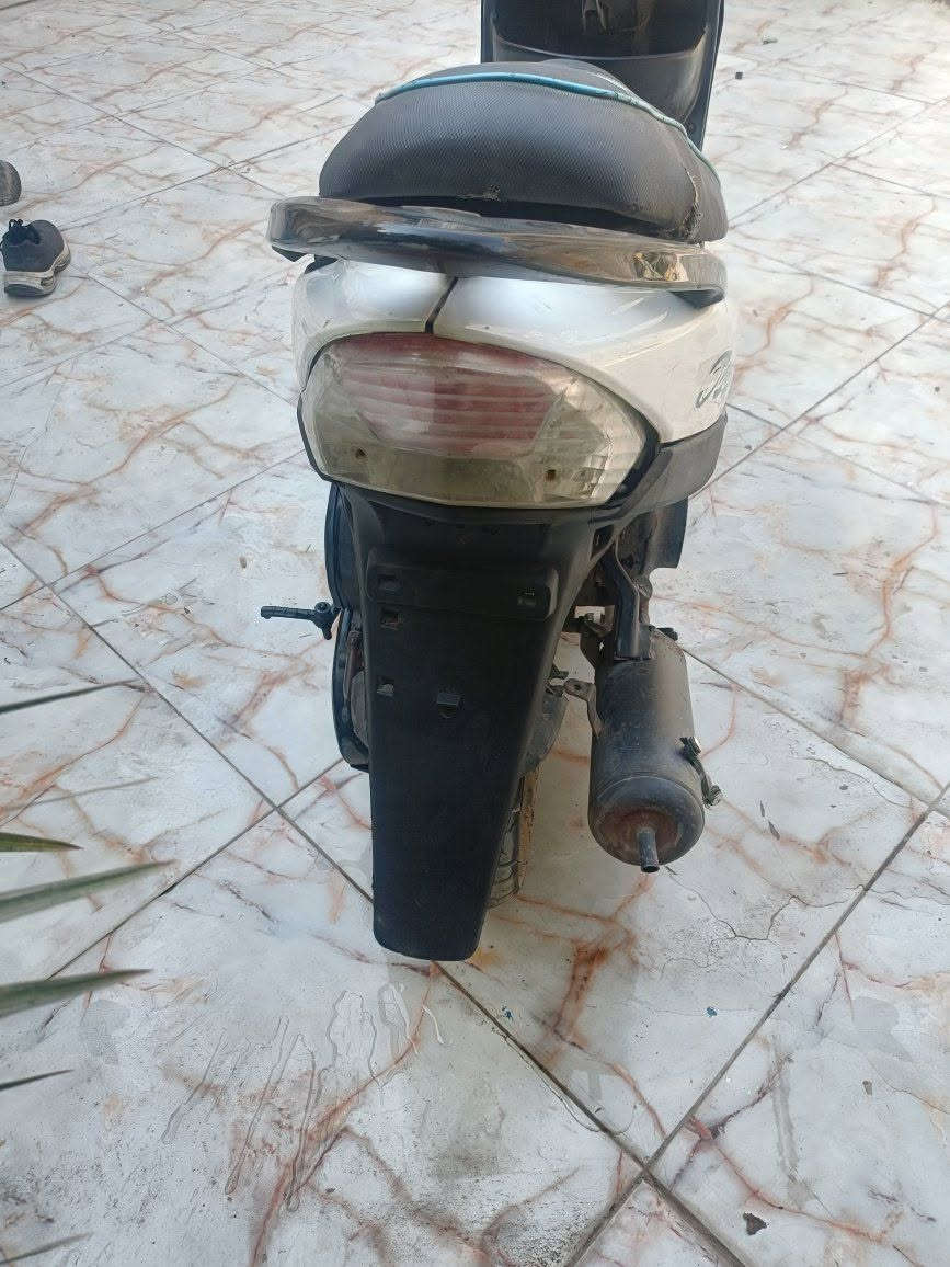ماكس منغولي تشتغل سلف هندر لايت اشاير اشاير قفل جنطه قفل سكان مكينه ناعمه ب350 وبيه مجال مكان فضليه
