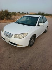 انتره ٢٠١1 • ابيض • المناذرة