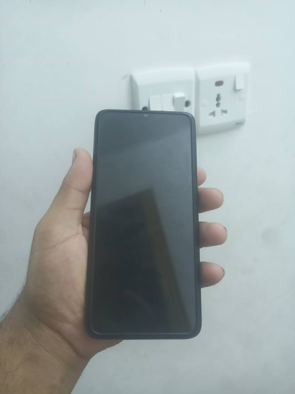ريدمي نوت ٨ برو جهاز امبدل بي شاشه اصليه وضهر جديد
ذ٢٥٦ع٦ جهاز قوي ١٠٠بي مجال *********** مكاني طارميه
