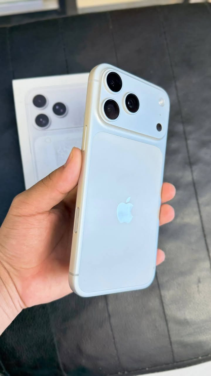 IPhone 17 PRO MAX
للبيع | 

📱 نظافة الجهاز: 100%

🔋 صحة البطارية: 98%

✅ ضمان وكالة عالم القلعة (استبدال وليس صيانة)

🛡️ بطاقة ضمان Master متوفرة

📅 الاستخدام: أقل من المعدل والجهاز بحالة ممتازة

📦 كامل الملحقات ( متوفرة)

ذاكرة تخزين 256GB

💰 السعر: 1,860 دولار (قابل للتفاوض بالمعقول)

للاستفسار أو التواصل،***********
