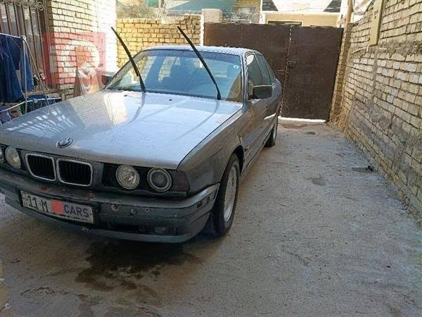 السلام عليك بي ام للبيع 520 1988 كير عادي بأسمي بيها مكينه 25 فانوس مكاني بغداد *********** سعر 21 مال بيع مستعجل
