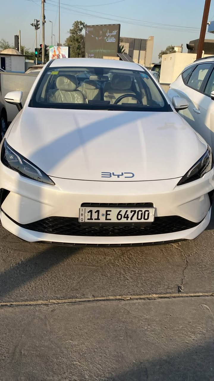 السلام عليكم
سيل 5
2025 
ماشيه 4000
كفاله عامه 
رقم بغداد
هذا رقم صاحبها ‭***********‬
