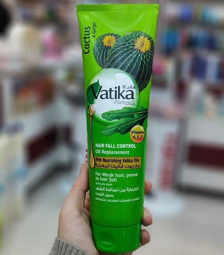Vatika   🌵🌸  بديل الزيت فاتيكا الاصلي

عرض خااص توصيل مجانا داخل خانقين 🚕🚗🚕🚗🚕🚗🚕🚗🚕🚗

😍يعمل بديل الزيت فاتيكا على إصلاح الشعر التالف وتغذيته لضمان الحصول على شعر صحي😍

يحتوي بديل الزيت فاتيكا على خلاصة البيض والعسل واللوز والثوم والأرجان  🥰

💜حيث تعمل تلك التركيبة على جعل الشعر الجاف والخشن أكثر نعومة وسلاسة.⁦❤️⁩⁦❤️⁩✨
💜يصلح الشعر ويحافظ عليه من النشفان والتكسر والتلف
💜يلف الشعر بطبقة حماية من عوامل الطقس والحرارة والتلوث
💜يرمم وينشط بصيلات الشعر فيجل الشعر اكثر قوة وكثافة
💜يحتوي على  فيتامين A,E,F

بالعسل عسل 🍯 للتقصف الشعر  ومتضرر
بالصبار 🌵 لحمايه الشعر من تساقط والشعر الضعيف

للطلب والاستفسار يرجى مراسله الصفحه او واتساب 
***********

متوفر خدمه توصيل الى جميع المحافظات 🚕🚗🚕🚗🚕🚗🚕🚗🚕🚗
