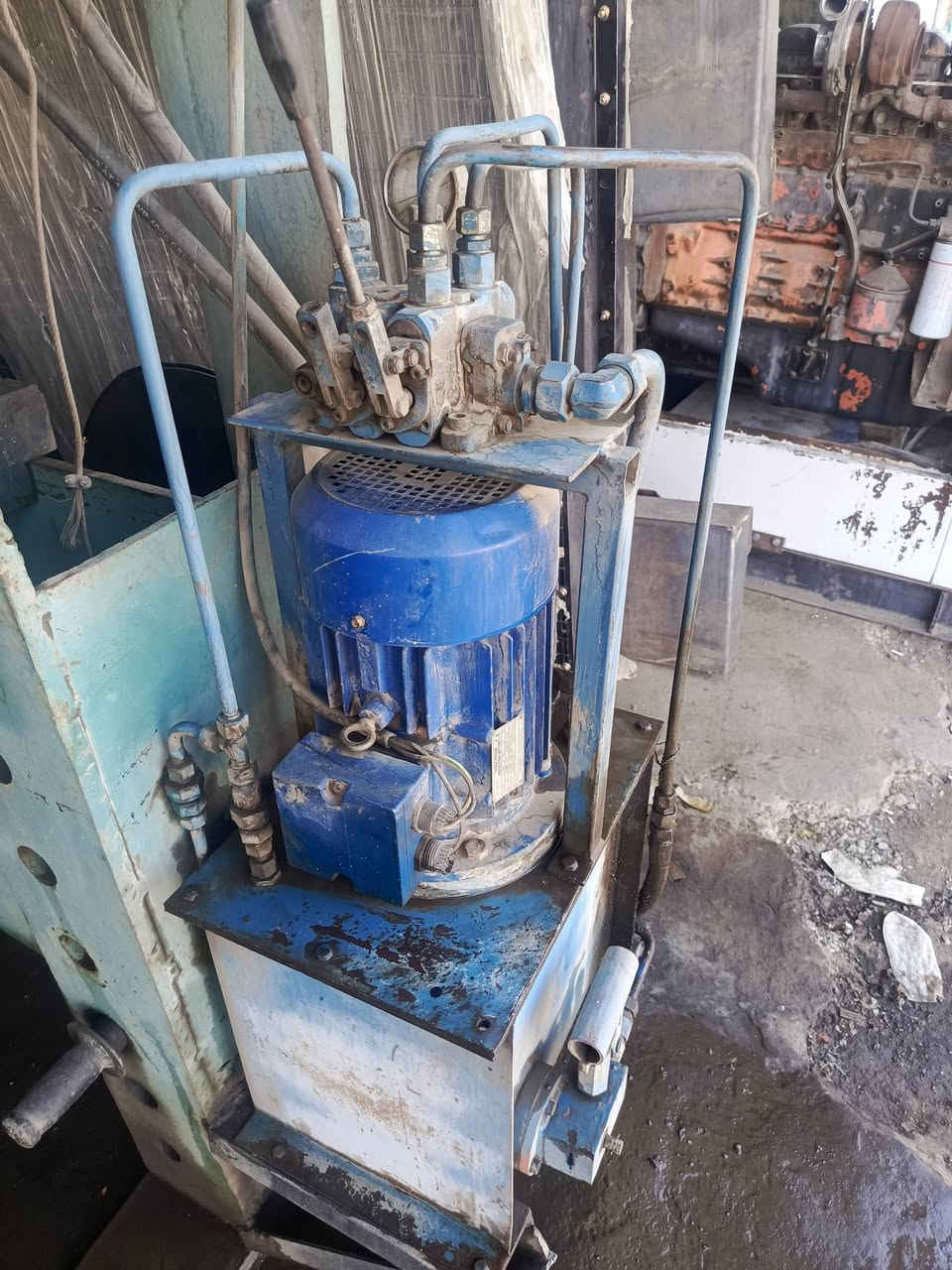 للبيع 
ابريس كهربائي 
رقم هاتف ‏‪***********‬‏
عنوان النجف الاشرف
