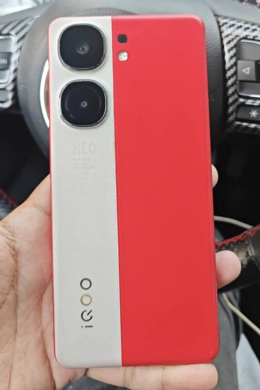💙 Vivo iqoo neo 9 💙
بۆ فرۆشتن و گۆڕینەوە

بێ ئەشیا 
98% خاوێن نەکراوە بێ عەیب بەزەمان
pubg / 120fps
ڕام 12+12
256گێگا
2سیم
پاتری 5160 و 120 وات فاست چارج 
snapdragon 8 gen 2
کامێرا 50mp و ٢٠x zoom  و ڤیدۆ بە 8k.30fps کامێرای زۆر نایاب
شاشەیەکی گەورە زۆر جوانی  ltpoamolid 144hz 
 زمانی عەرەبی تیایە
 بەزەمانی ئەپدەیت
لە هەمو ڕویەکەوە دەرەجە یەک 
 
 نرخ 220 دۆلار قفل بێ معاملە 

*********** 📞 وەتسئەپ السليمانية, العراق
