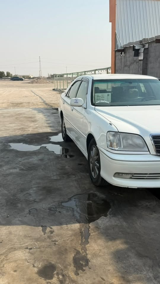 سلام عليكم ملكه جنون 2001 امتومه رقم شمالي سنويه اصليه بيهه كصه السياره جاهزه من كلشي السعر 35 المكان البصره ***********
