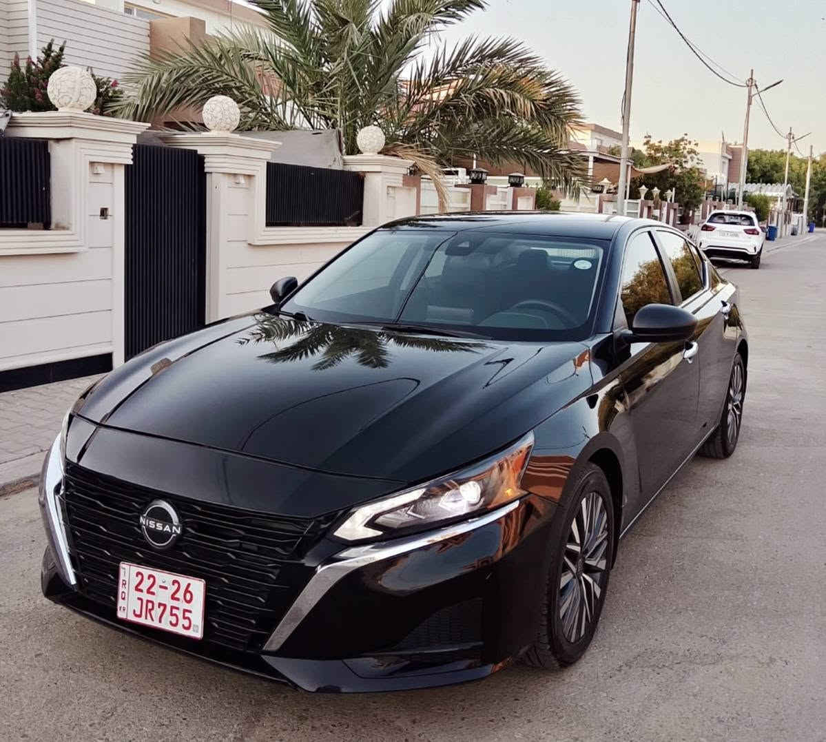 للبيع التيما SV
السعر 142 
*********** 
موديل 2024 
الون اسود 
تحكم ستيرن 
تثبيت سرعه 
رادار 360 درجة 
بصمه تشغيل 
بصمة ابواب+ صندوق 
كاميرا خلفي 
تشغيل عن بعد 
ماشيه 42
رادار بلادي 
حجر بلادي 
كير مكينه بشرط 
حداديه كلها جديد  
السونار ورقم الشاصي بلمنشور
1N4BI ADVORN417072

السياره كاتي تترقم شمالي أربيل سليمانيه دهوك 
برغي مابيها نقص بشرط كلشي 
مكان السياره ديالى خانقين خناقين, ديالى

