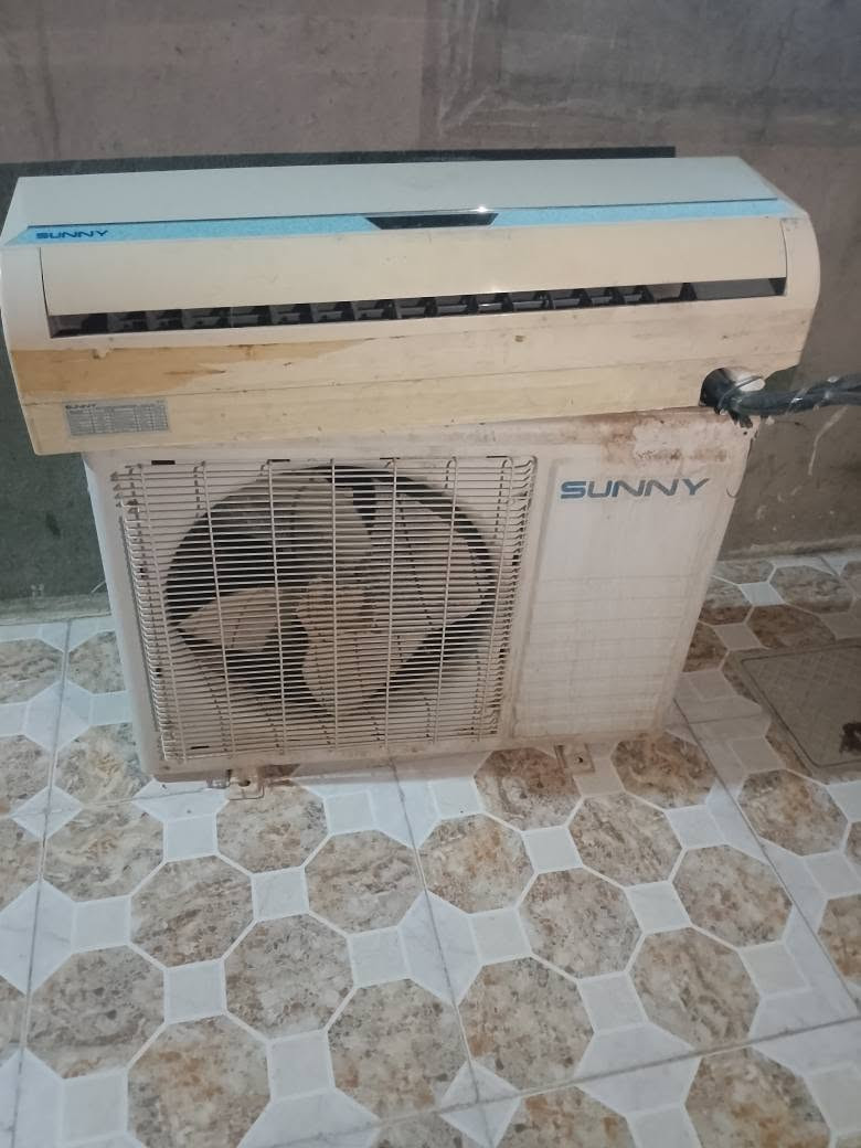 سبلت طن ونص بدون بوري شغال شرط نظيف مابي عيب ‏‪***********‬‏ كركوك, العراق
