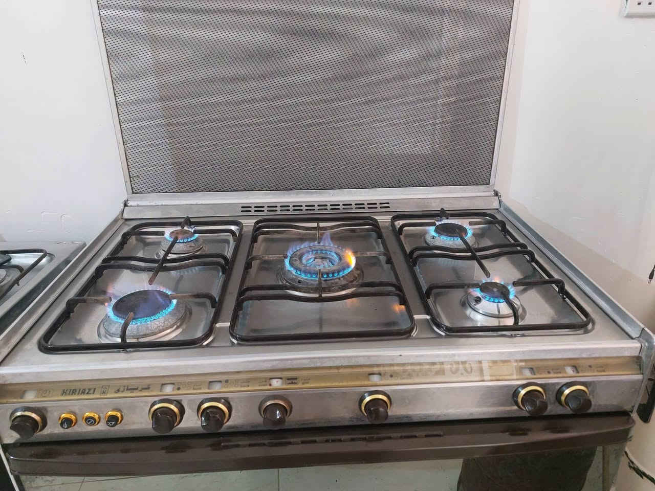 طباخ كريازي • للبيع • نضيف جدا」「ناره تخبل
