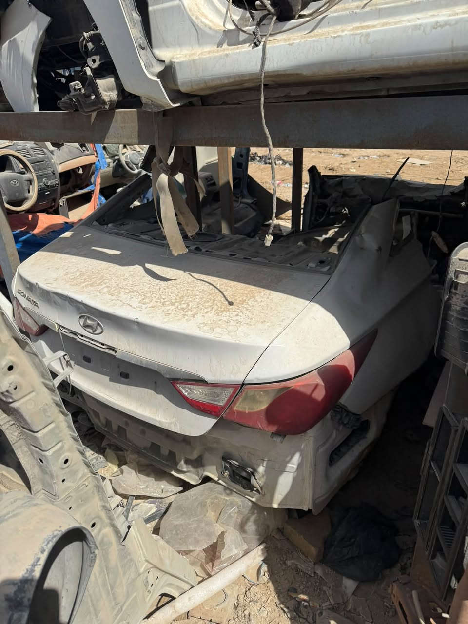 تتوفر كصات خلفيه هونداي وكيا نيسان سني هندي افيو اوبترا لانسر بومه باندا دومي لتواصل على الرقم ***********

نص مكتوب في الصور:
- سوناتا
- اوبتما