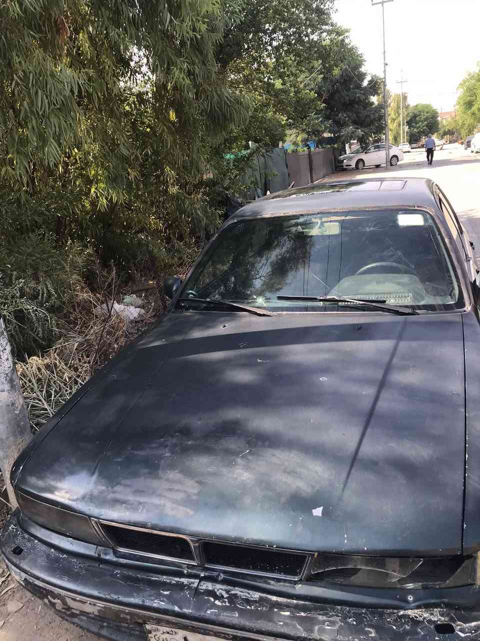سةرةتا بةناوي خواي گةورة 
ئةم سةيارة بو فروشتن 
گير و مةكينة بةشةرت 
جام كارةبا 
قوفل مةركةزي 
ناو بةرة دةرگاي بي عةيبة 
سةيارةكة ئارمي سليمانية 
شوين كةلار 
سعري 11گةلا 
***********
