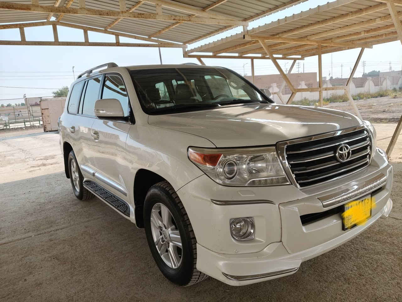 السلام عليكم  لاندكروز Cix R موديل 13 بريم مكفول ام الطفايه معروفه مواصفات
رقم بغداد  
سته 6 سلندر
ماشيه 158حقيقي
سيارة باسمي تحويل ثاني يوم
سنوية لسنه 28
مكفول كفاله عامه

 تخم تاير جديد قبل اربع اشهر السيارة نظيفه 

السعر الاتصال 

ع الرقم ***********
