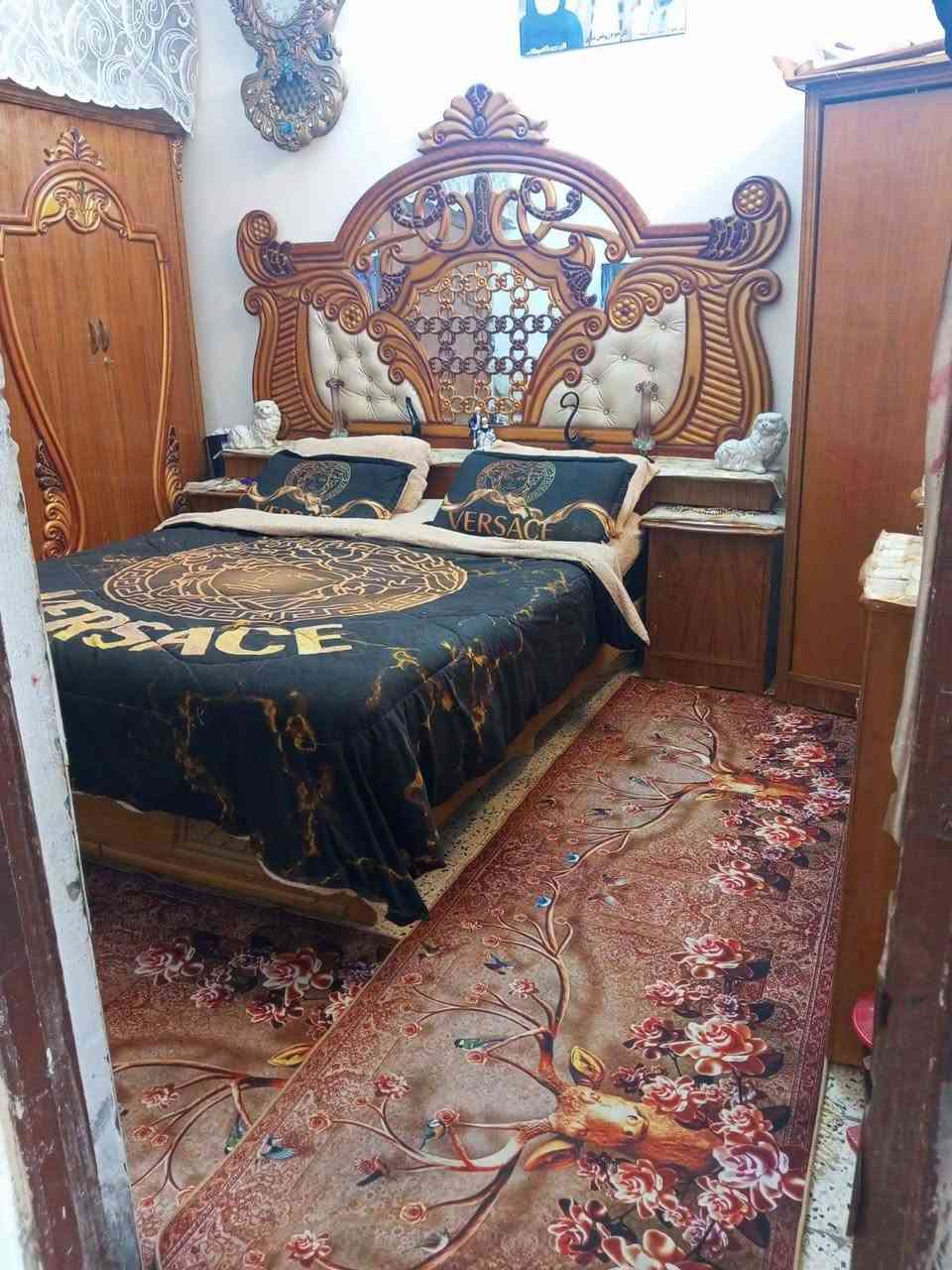 بيت للبيع مشتل شارع لمطبك مجمع فدك مساحه 200متر قاطين مساحه ولفوك سندويش لدرج خارجي معزول عن لجوه بناء خير من الله مال عائله جبيره اني مصوره فيديو واضح لمنطقة جبيره وهادئه وخدمات متوفره عده لتبليط نقص لفرع عريضه مشمول بتمليك لشراي يتصل على الرقم الموجود واني بلخدمه ***********
