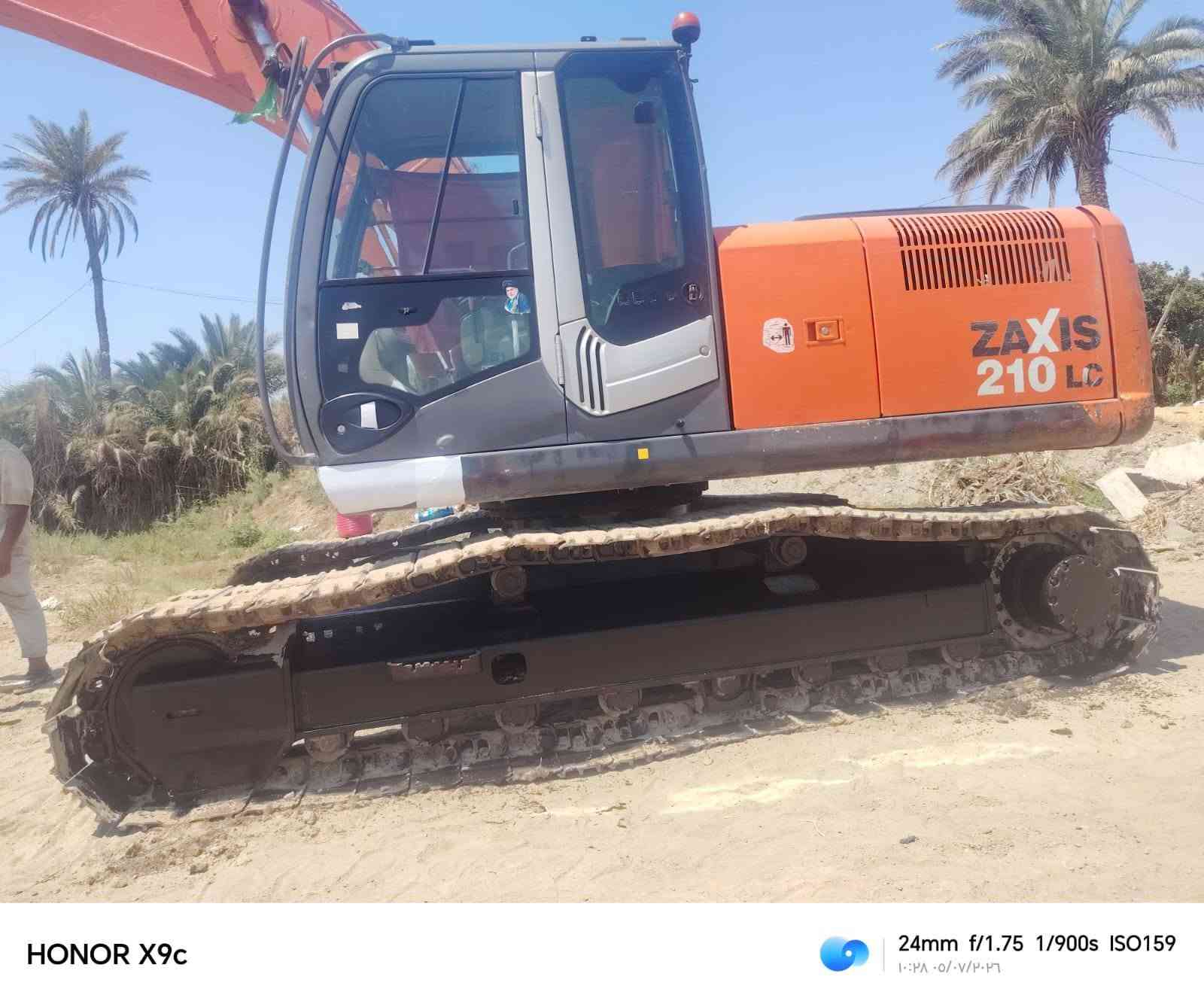 السلام عليكم z3 للبيع مكفوله كفاله عامه َموديل ٢٠٠٧ مكان النجف عباسية موبايل ***********
