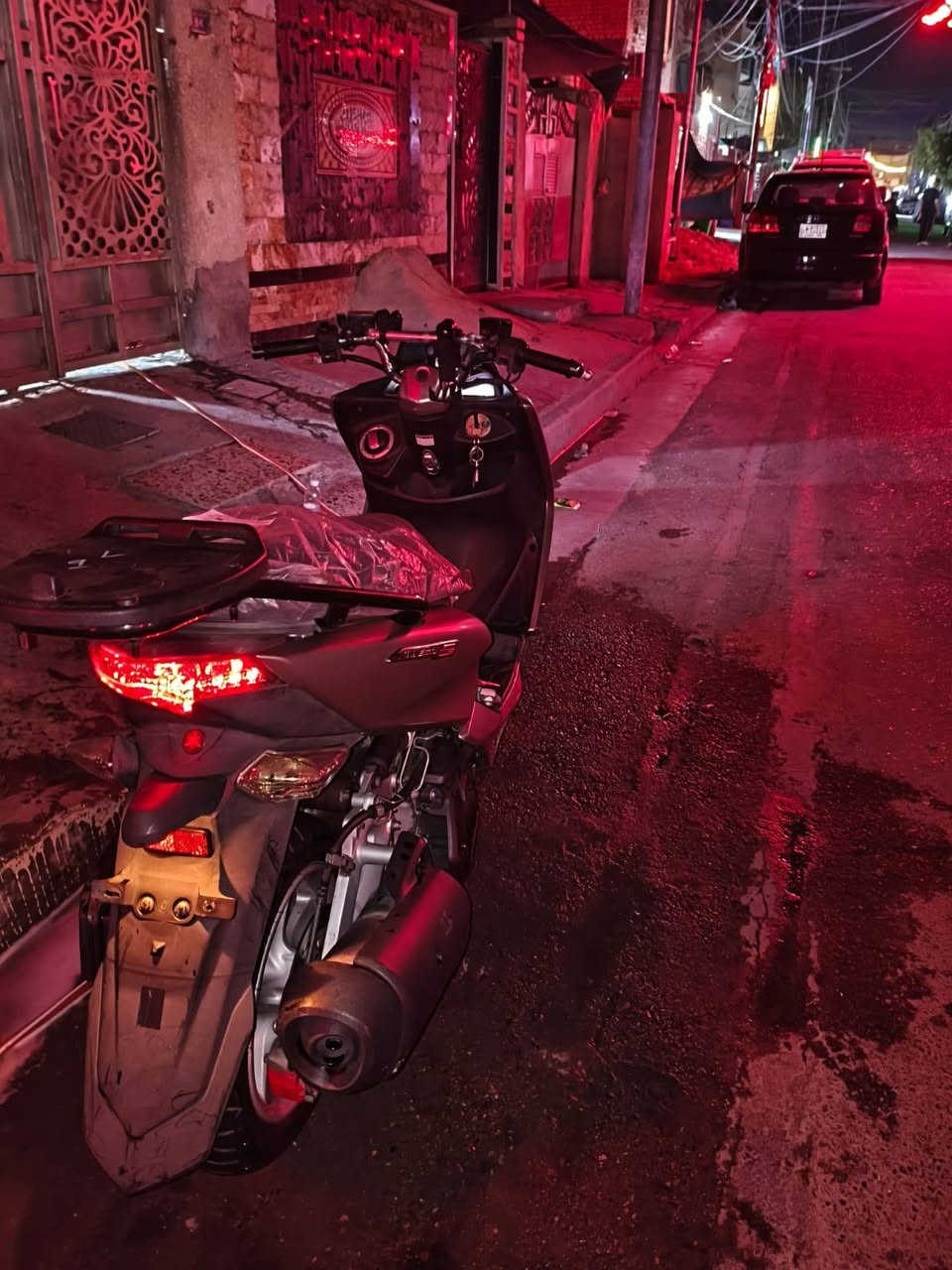 سلام عليكم للبيع دراجة 🏍️ ماجسته اس درجة موديل 2018رمبه على وضع شركة كلش نضيفه مثل ما وضح كدامكم كهربايت شغاله. تخم تاير جديد  دراجه. مصار شهرين من نزلت من ربمه     كامله من  من لايت اشير وحساس استاند دراجة بيه منافذ مال شحن و جداحه + جيبي اس مراقبه بلادي كل نقص ما بيه 
(ملاحظه 🛑) شراي فقط يتصل رجاءءءء 
رقم الهاتف 📞( ***********)
