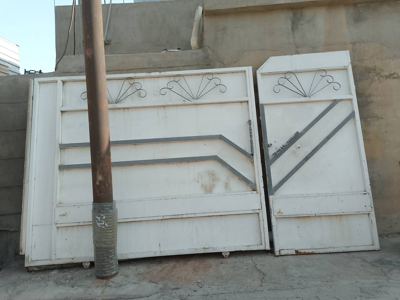 باب سلايت نضيف سعر 200بي.مجال***********
