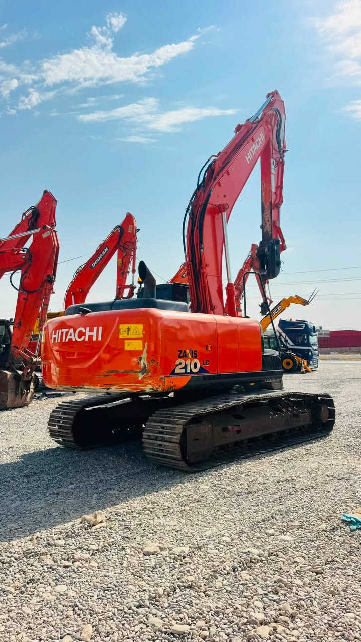 معرض محمد علي
Hitachi zx 210-2015 B5

☎️📱    ***********
         ☎️📱    ***********
    ساعات:  ٩:٠٠صباحاً   -  ٧:٠٠مساء⏰
    بيع وشراء جميع الاليات الثقيله  كرينات✅
           عنوان أربيل.  / طريق كركوك ✅📍
